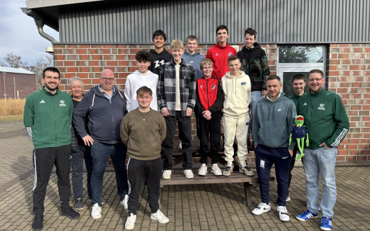 11 Neue pfeifen auf Gifhorns Plätzen: Schiedsrichterzuwachs sorgt für Freude im Fußball-Kreis