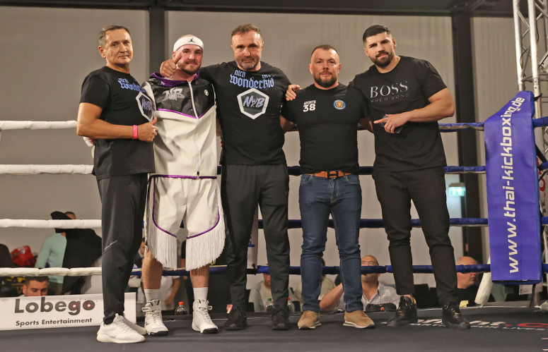 Artur Mann hört auf: Der Gifhorner Boxer wird WBF-Champ, kümmert sich aber fortan um seine Firma