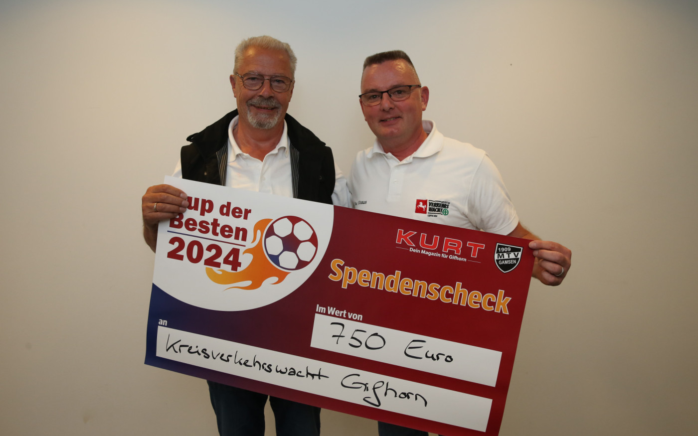 Cup-der-Besten-Spende in Höhe von 750 Euro: Kreisverkehrswacht macht Kinder für die Straße fit