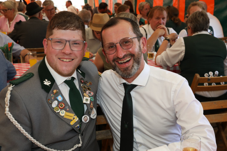 Da geht einem das Herz auf: Hier haben wir für Euch die schönsten Fotos vom Schützenfest Gamsen