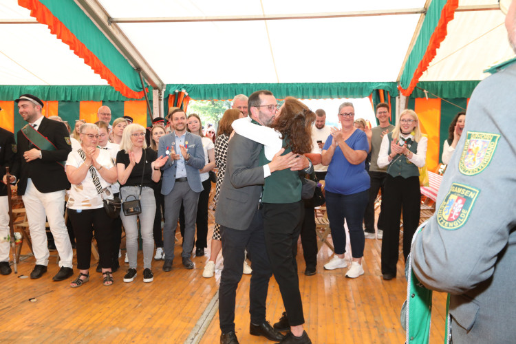 Da geht einem das Herz auf: Hier haben wir für Euch die schönsten Fotos vom Schützenfest Gamsen