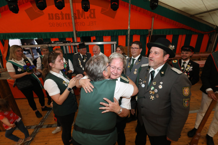 Da geht einem das Herz auf: Hier haben wir für Euch die schönsten Fotos vom Schützenfest Gamsen