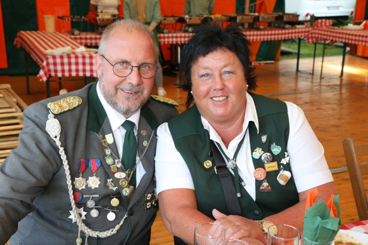 Da geht einem das Herz auf: Hier haben wir für Euch die schönsten Fotos vom Schützenfest Gamsen