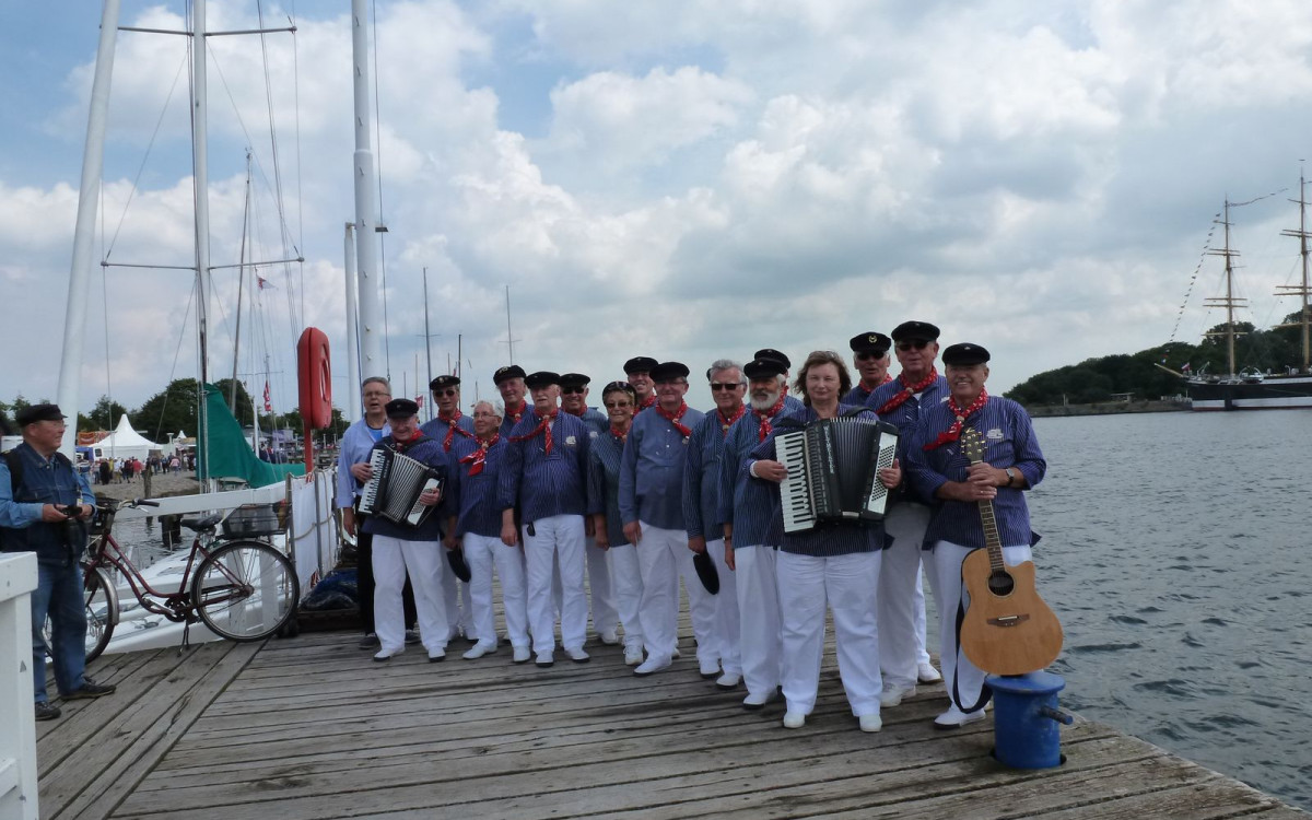 Doppelt singt besser: Der Gifhorner Shanty Chor probt fürs Altstadtfest auch Rockklassiker ein