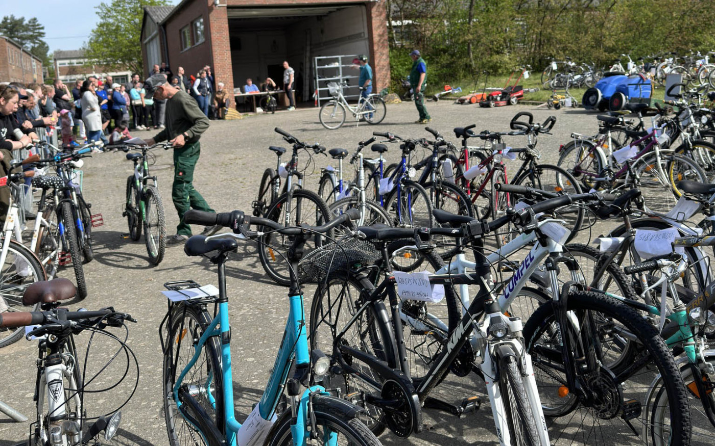 Drei, zwei, eins – meins: Gifhorns Fundbüro-Team versteigert Fahrräder, Laubbläser und mehr am 26. April
