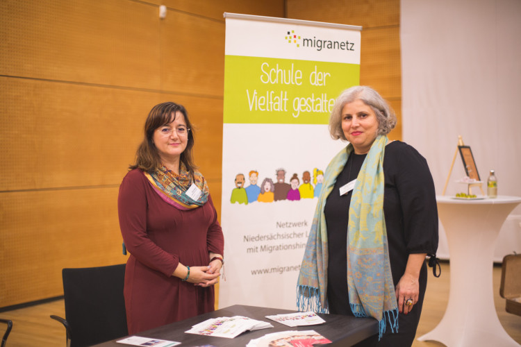 Emotional, würdigend, verbindend: Unsere Bildergalerie zeigt Euch die schönsten Momente der ersten Gala für Gastarbeiterinnen in Gifhorn