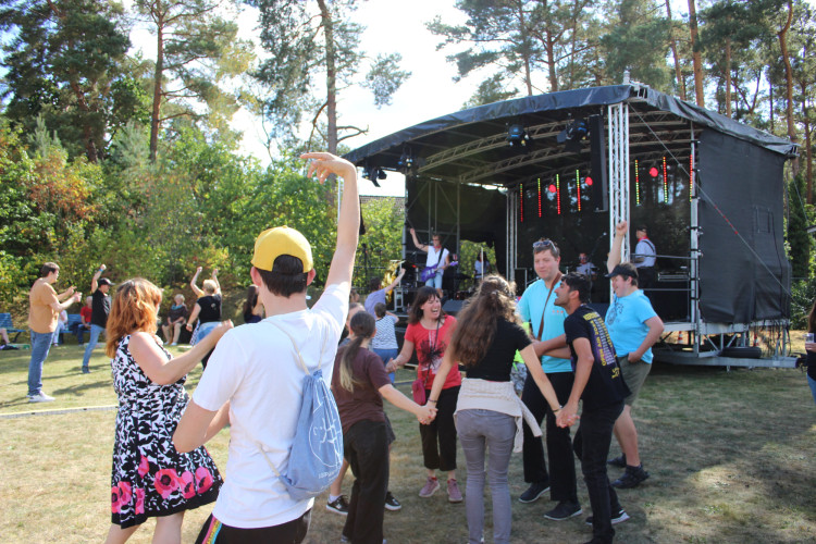 Festival der Lebensfreude: KURTs Bildergalerie zeigt die schönsten Momente der Lebenshilfe-Party