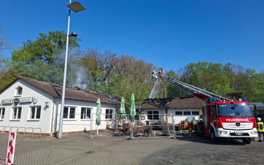 Feuer zerstört Gifhorner Schießheim und Gaststätte – So engagiert reagiert jetzt das Uniformierte Schützenkorps auf den Schock