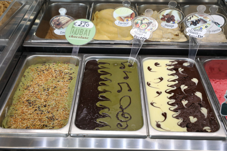 Frühling ist, wenn Dolomiti seine Türen öffnet: 100 sagenhaft leckere Becher und 40 Sorten locken in die Gifhorner Eisdiele