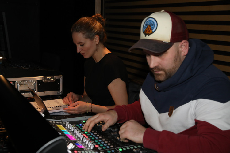 Für das Licht in der Nacht: Gifhorner Musical bringt Emmie Wegner aus Wahrenholz und Matilda Camehl aus Dannenbüttel in die Hauptrolle – Jetzt mit großer KURT-Bildergalerie