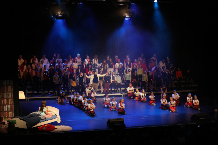 Für das Licht in der Nacht: Gifhorner Musical bringt Emmie Wegner aus Wahrenholz und Matilda Camehl aus Dannenbüttel in die Hauptrolle – Jetzt mit großer KURT-Bildergalerie