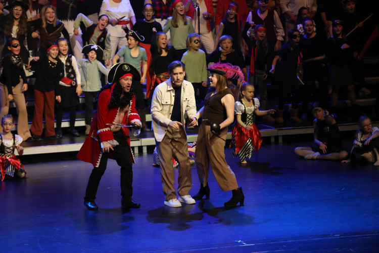 Für das Licht in der Nacht: Gifhorner Musical bringt Emmie Wegner aus Wahrenholz und Matilda Camehl aus Dannenbüttel in die Hauptrolle – Jetzt mit großer KURT-Bildergalerie