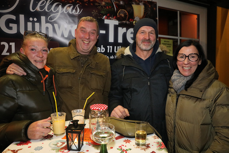 Gemütlich, ideenreich, familiär: Hier findest Du KURTs schönste Fotos vom Schlossmarkt und Gifhorner Weihnachtsmarkt