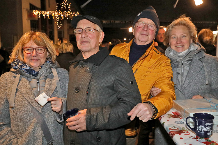 Gemütlich, ideenreich, familiär: Hier findest Du KURTs schönste Fotos vom Schlossmarkt und Gifhorner Weihnachtsmarkt