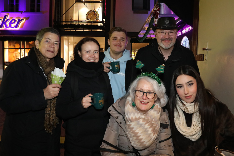 Gemütlich, ideenreich, familiär: Hier findest Du KURTs schönste Fotos vom Schlossmarkt und Gifhorner Weihnachtsmarkt