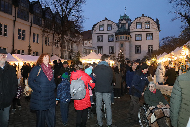 Gemütlich, ideenreich, familiär: Hier findest Du KURTs schönste Fotos vom Schlossmarkt und Gifhorner Weihnachtsmarkt