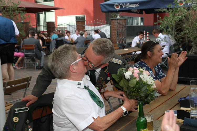 Gifhorner Schützenfest-Sonntag: Hier haben wir für Euch die schönsten Motive vom Abschluss
