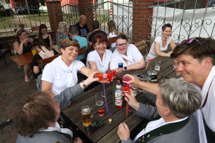 Gifhorner Schützenfest-Sonntag: Hier haben wir für Euch die schönsten Motive vom Abschluss