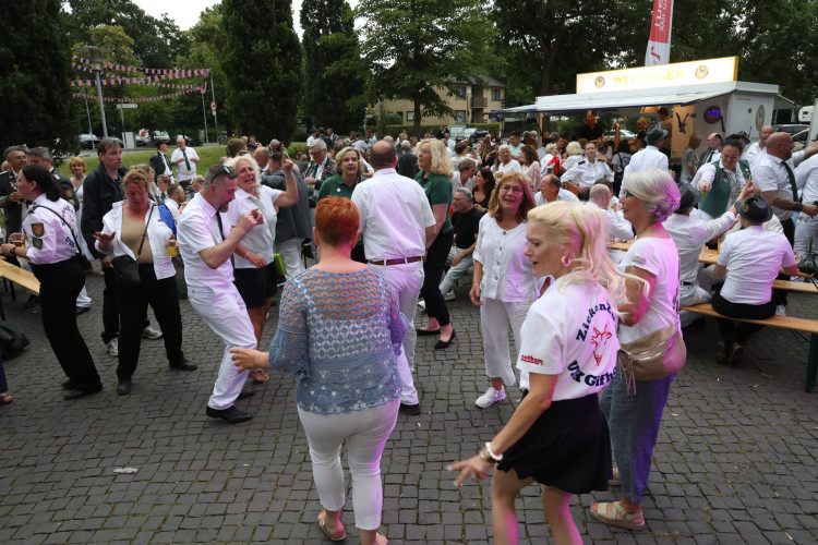 Gifhorner Schützenfest-Sonntag: Hier haben wir für Euch die schönsten Motive vom Abschluss
