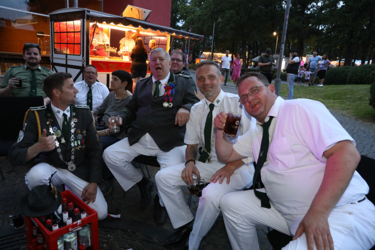 Gifhorner Schützenfest-Sonntag: Hier haben wir für Euch die schönsten Motive vom Abschluss