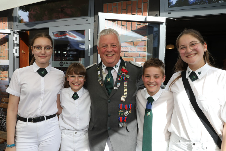 Gifhorner Schützenfest-Sonntag: Hier haben wir für Euch die schönsten Motive vom Abschluss