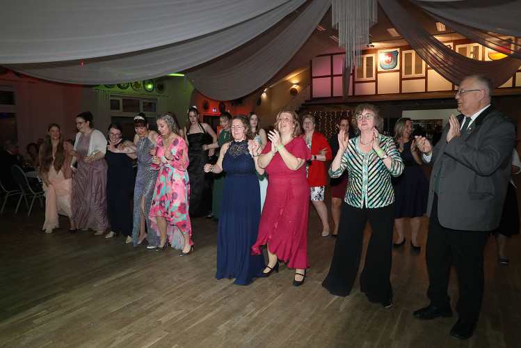 Große KURT-Bildergalerie: Hier leben die schönsten Momente vom Frühlingsball des Bürgerschützenkorps Gifhorn noch einmal auf