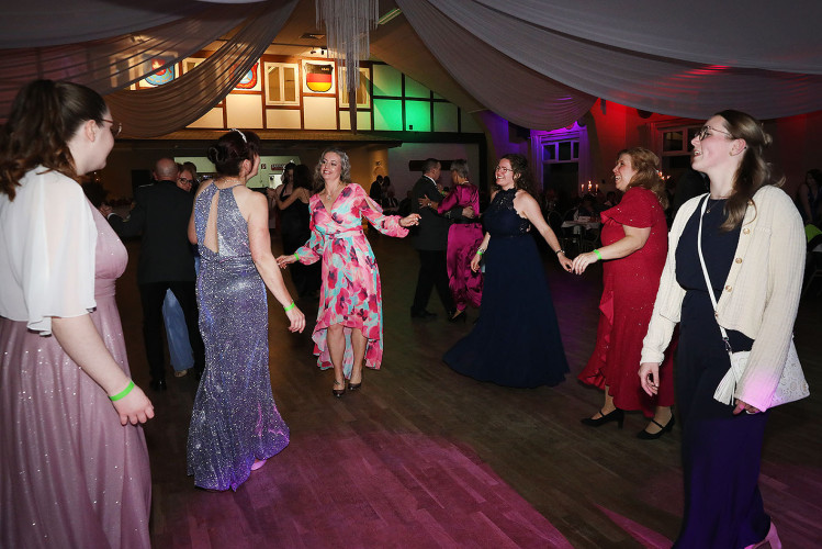 Große KURT-Bildergalerie: Hier leben die schönsten Momente vom Frühlingsball des Bürgerschützenkorps Gifhorn noch einmal auf