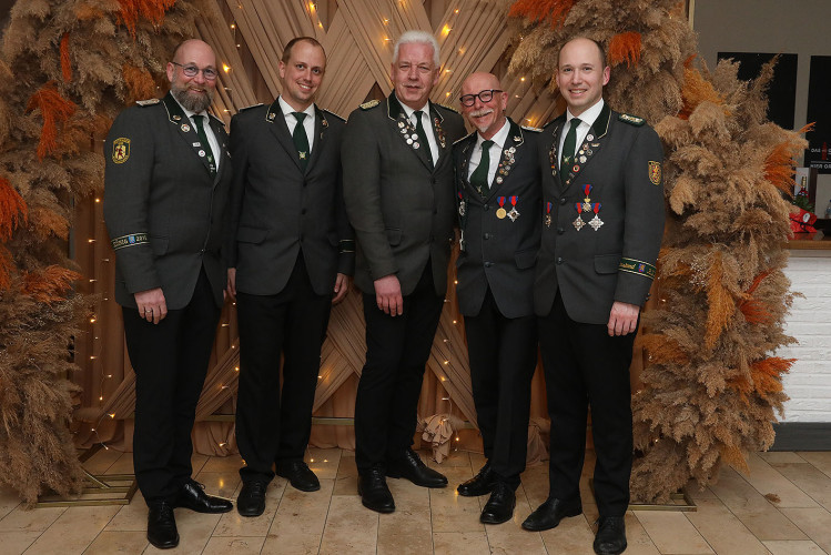 Große KURT-Bildergalerie: Hier leben die schönsten Momente vom Frühlingsball des Bürgerschützenkorps Gifhorn noch einmal auf