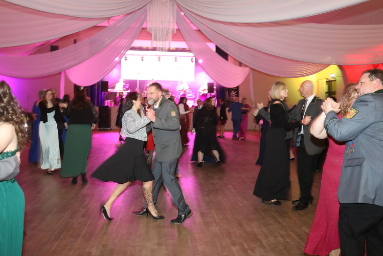 Große KURT-Bildergalerie: Hier leben die schönsten Momente vom Frühlingsball des Bürgerschützenkorps Gifhorn noch einmal auf