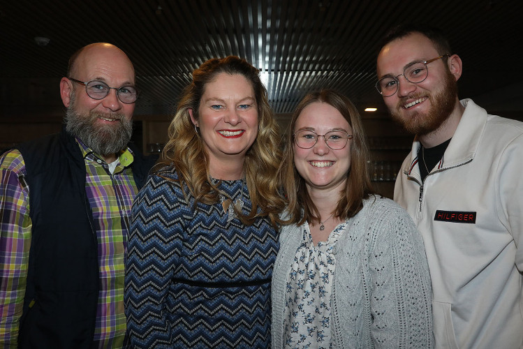 Große KURT-Fotogalerie: So emotional und glamourös war das Frühjahrskonzert der Lebenshilfe Gifhorn und des Kreisfeuerwehrorchesters