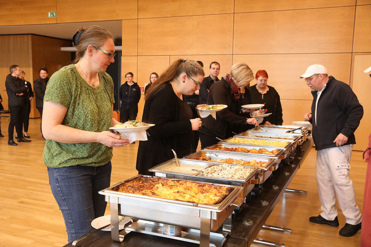 Große KURT-Fotogalerie: So emotional und glamourös war das Frühjahrskonzert der Lebenshilfe Gifhorn und des Kreisfeuerwehrorchesters