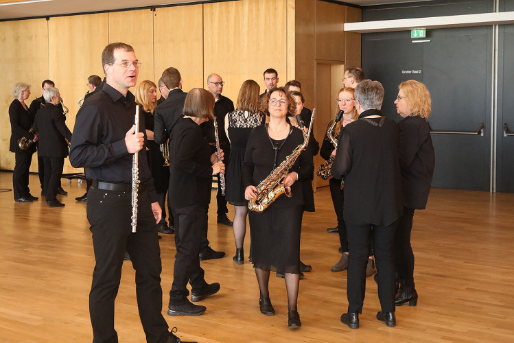 Große KURT-Fotogalerie: So emotional und glamourös war das Frühjahrskonzert der Lebenshilfe Gifhorn und des Kreisfeuerwehrorchesters