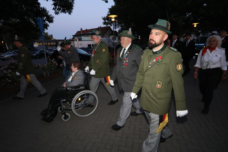 Große KURT-Fotogalerie zum Gifhorner Schützenfest: Der Tag, an dem Wilfried Albrecht und Sandra Kopatzki triumphierten