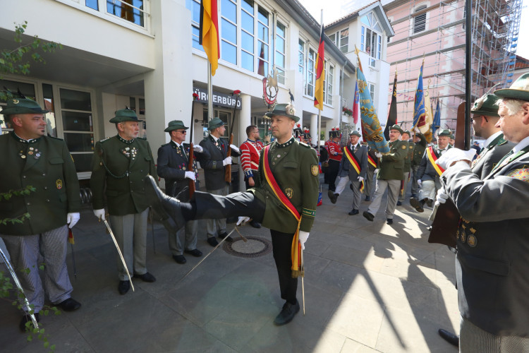 Große KURT-Fotogalerie zum Gifhorner Schützenfest: Der Tag, an dem Wilfried Albrecht und Sandra Kopatzki triumphierten