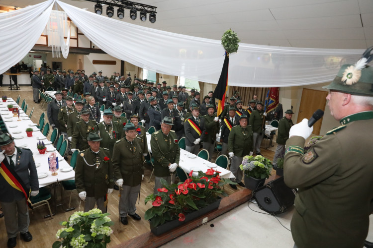 Große KURT-Fotogalerie zum Gifhorner Schützenfest: Der Tag, an dem Wilfried Albrecht und Sandra Kopatzki triumphierten