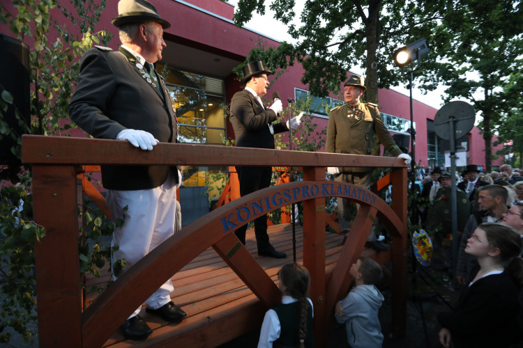 Große KURT-Fotogalerie zum Gifhorner Schützenfest: Der Tag, an dem Wilfried Albrecht und Sandra Kopatzki triumphierten