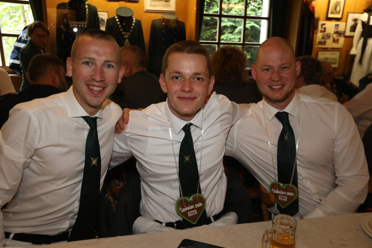 Große KURT-Fotogalerie zum Gifhorner Schützenfest: Der Tag, an dem Wilfried Albrecht und Sandra Kopatzki triumphierten