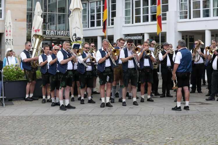 Große KURT-Fotogalerie zum Gifhorner Schützenfest: Der Tag, an dem Wilfried Albrecht und Sandra Kopatzki triumphierten