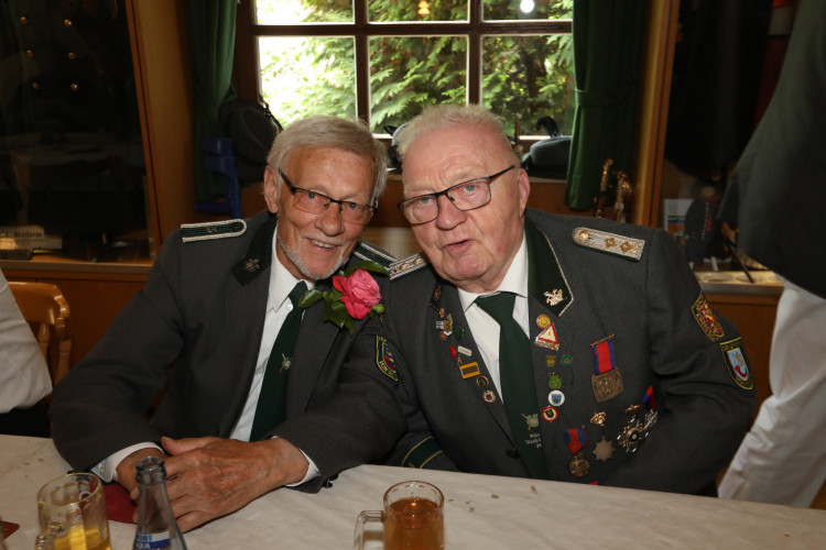 Große KURT-Fotogalerie zum Gifhorner Schützenfest: Der Tag, an dem Wilfried Albrecht und Sandra Kopatzki triumphierten