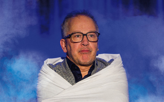 Kamasutra statt Trump und TikTok: Robert Griess kommt für die Heißen Kartoffeln am 19. September nach Groß Schwülper