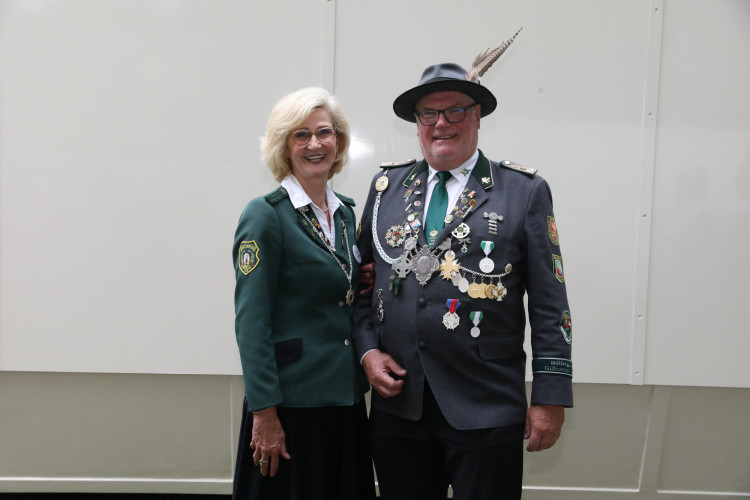 Kuckuck, eine neue KURT-Fotogalerie erwartet Dich: Karsten Krause regiert als König nun Meine