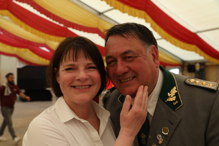 Kuckuck, eine neue KURT-Fotogalerie erwartet Dich: Karsten Krause regiert als König nun Meine