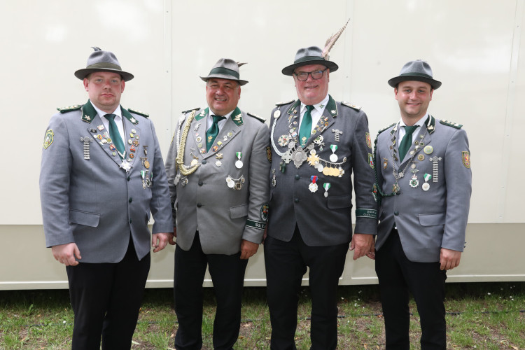 Kuckuck, eine neue KURT-Fotogalerie erwartet Dich: Karsten Krause regiert als König nun Meine