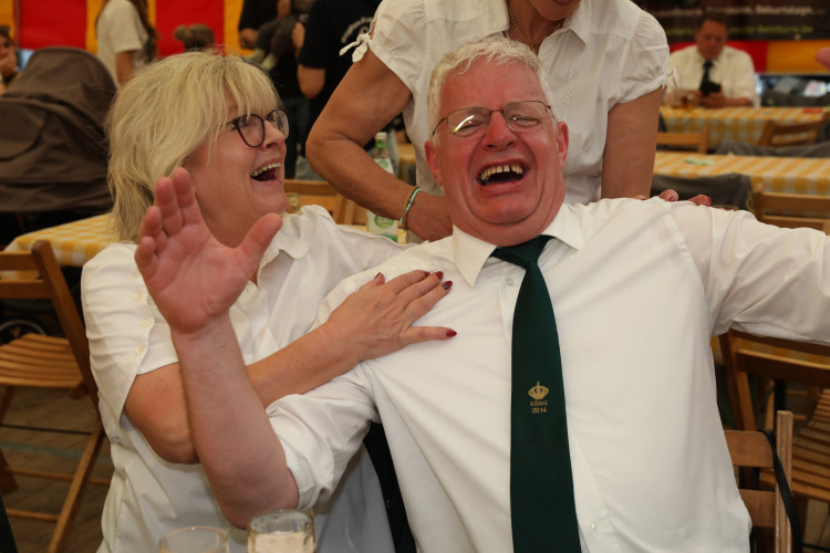 Kuckuck, eine neue KURT-Fotogalerie erwartet Dich: Karsten Krause regiert als König nun Meine