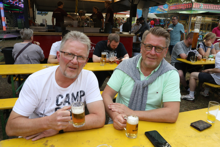 Kuckuck, eine neue KURT-Fotogalerie erwartet Dich: Karsten Krause regiert als König nun Meine