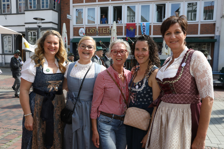 KURT-Fotogalerie: Schön, schöner, Schützenfest-Freitag in Gifhorn