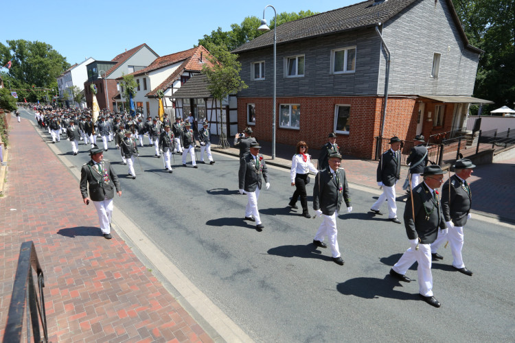 KURT-Fotogalerie: Schön, schöner, Schützenfest-Freitag in Gifhorn
