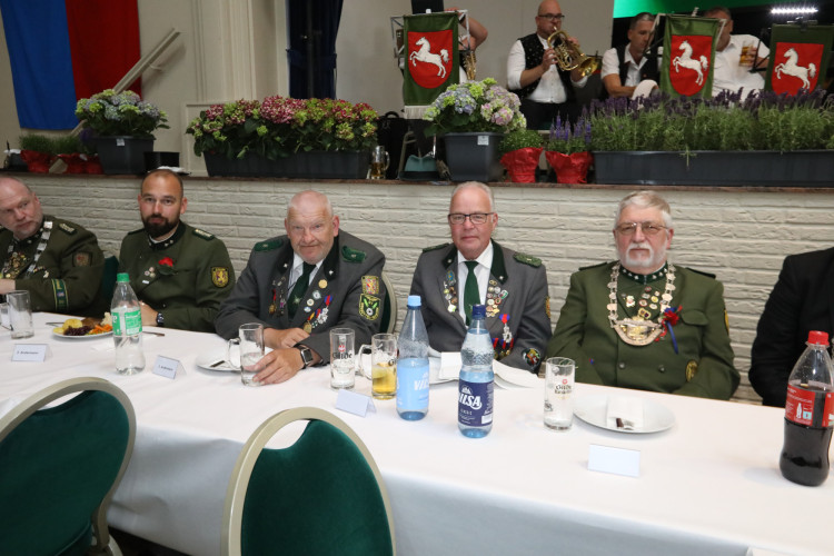 KURT-Fotogalerie: Schön, schöner, Schützenfest-Freitag in Gifhorn