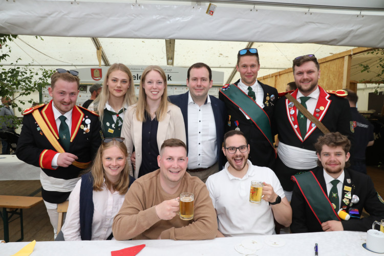 KURT-Fotogalerie zum Schützenfest Kästorf: Marius Wersal heißt Kästorfs neuer König