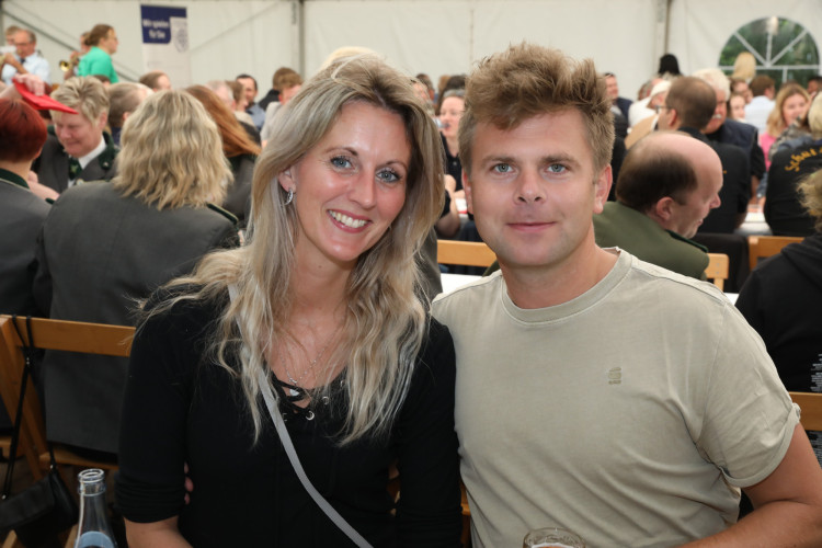 KURT-Fotogalerie zum Schützenfest Kästorf: Marius Wersal heißt Kästorfs neuer König